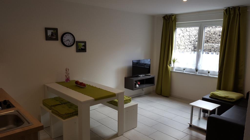 Behappy Apartman Rust Szoba fotó